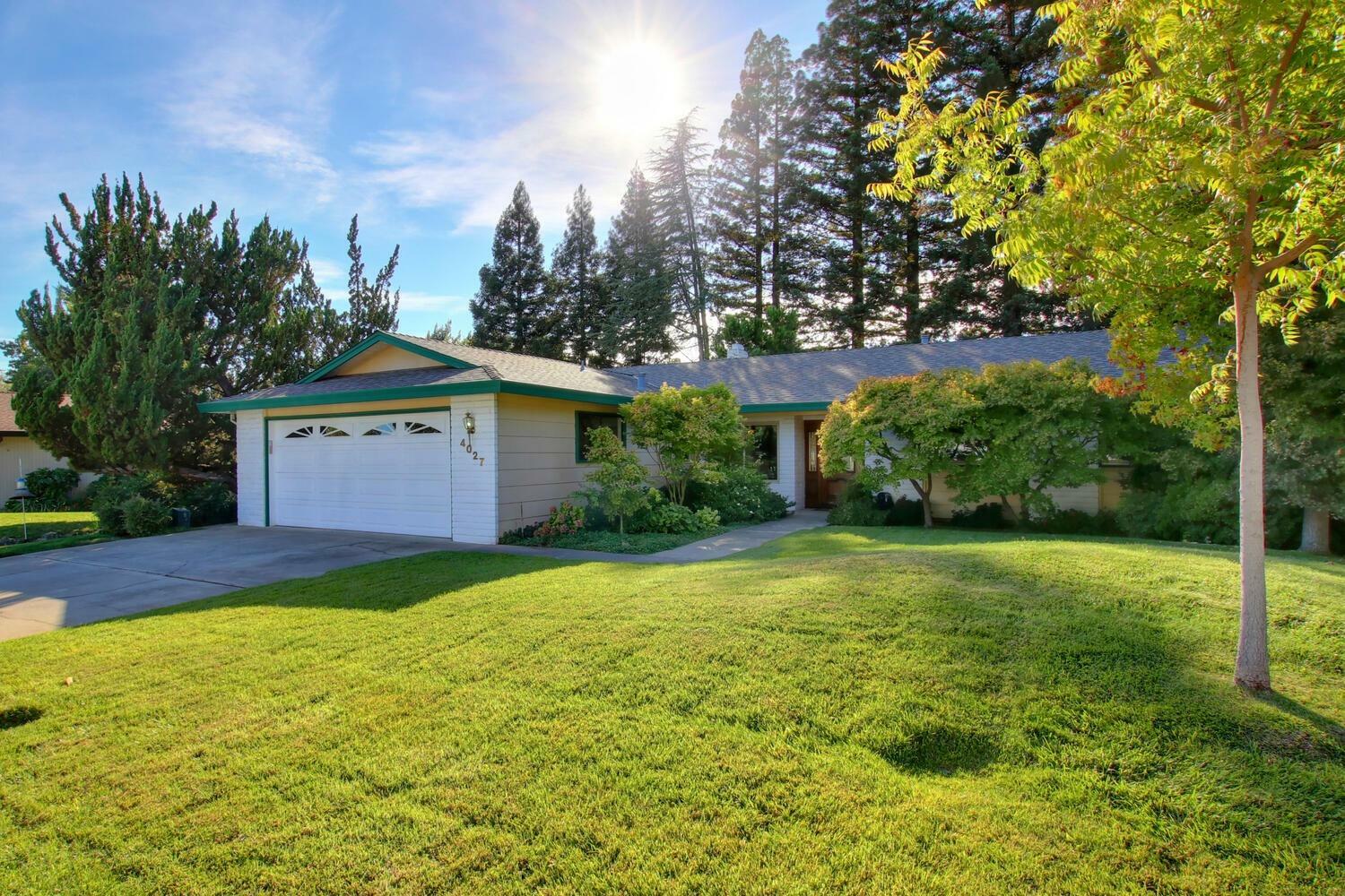 Property Photo: 4027 Triplett Court CA 95608