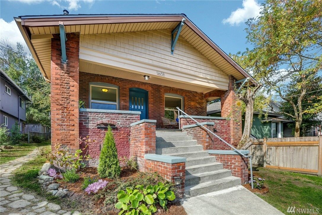 Property Photo: 1605 Martin Luther King Jr Wy WA 98122