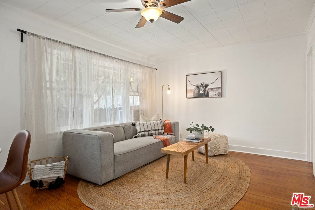 Property Photo:  4257   Fountain Ave  CA 90029 