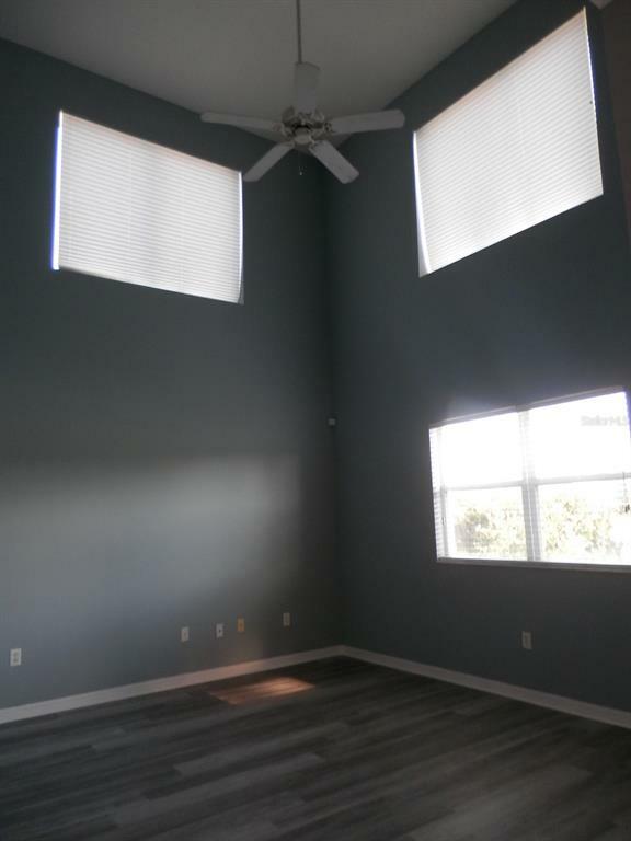 Property Photo:  18439 Snowdonia Drive  FL 34638 