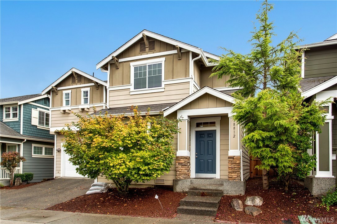 Property Photo: 18812 143rd Ct NE WA 98072