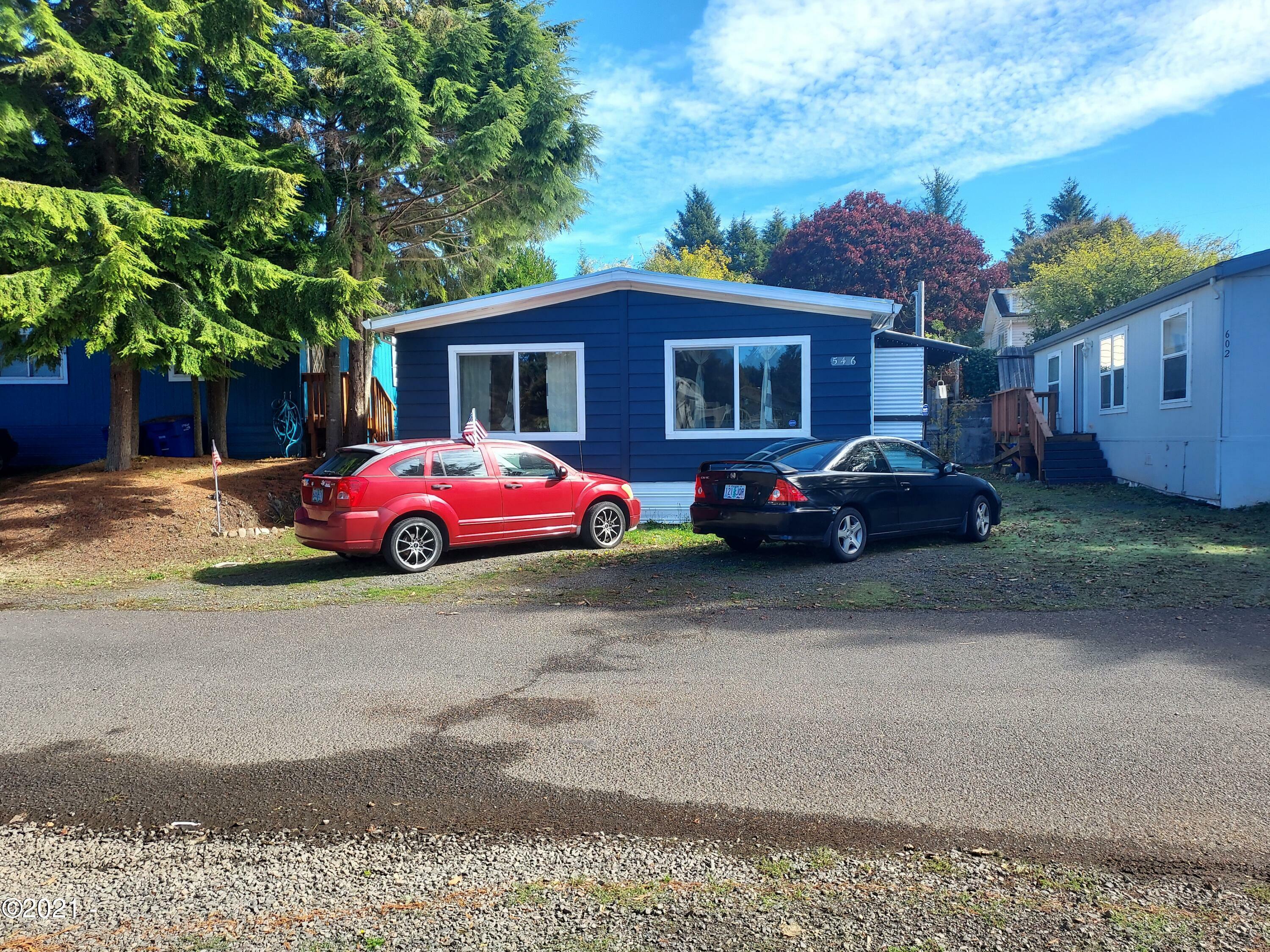 Property Photo: 546 SE Quay Avenue OR 97367