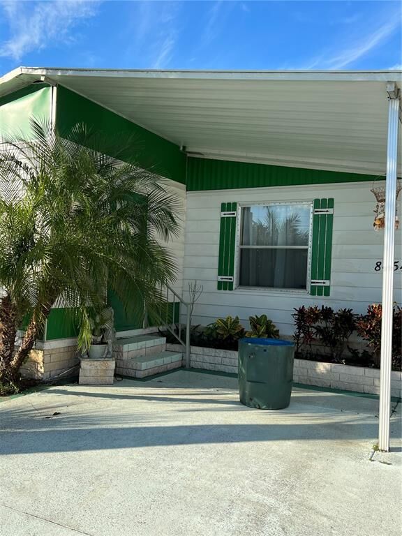 Property Photo:  8454 Breeze Hill Drive  FL 33898 