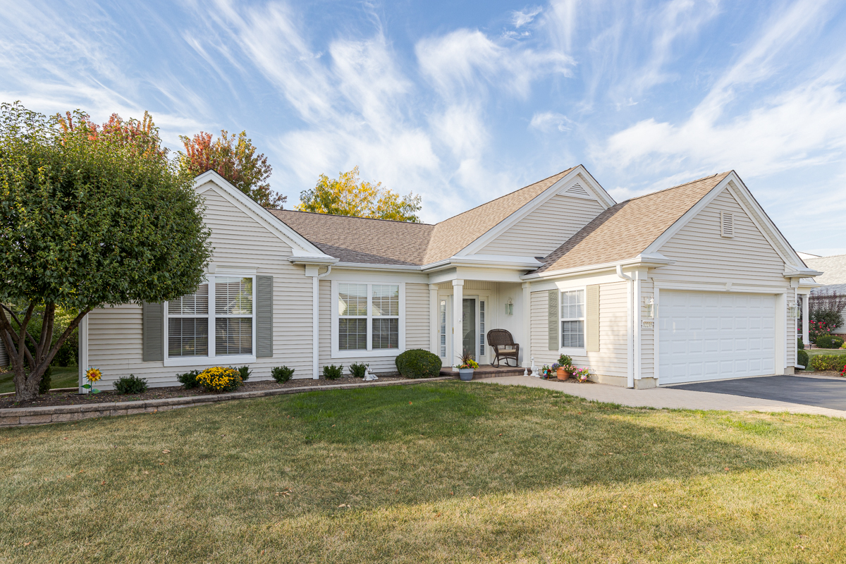 Property Photo: 12235 Arlington Drive IL 60142