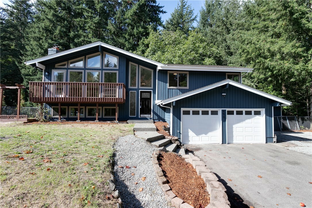 Property Photo:  693 SW Littletree Circle  WA 98367 