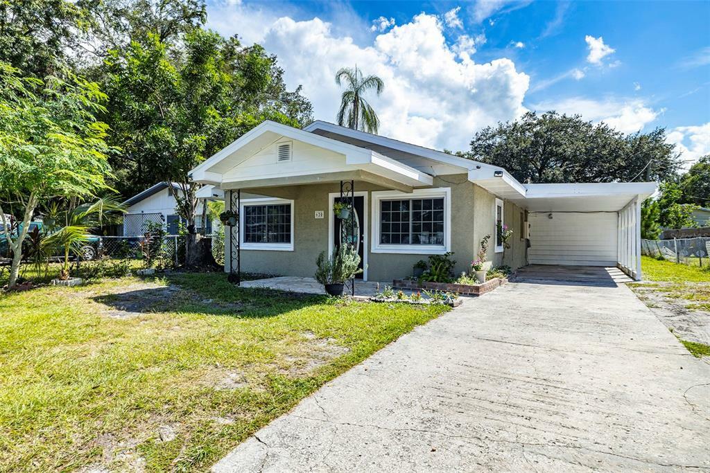 Property Photo:  620 26th Avenue E  FL 34208 