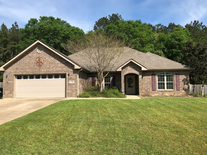 511 Woodland Pkwy  Leesville LA 71446 photo