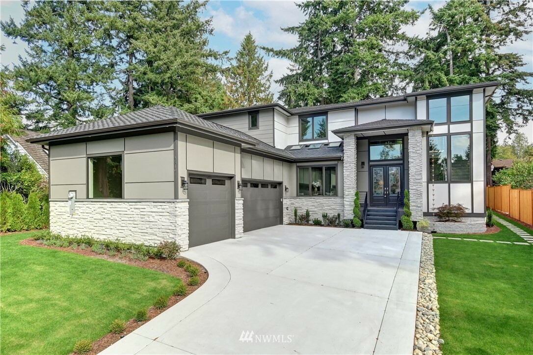 Property Photo: 4510 86th Avenue SE WA 98040