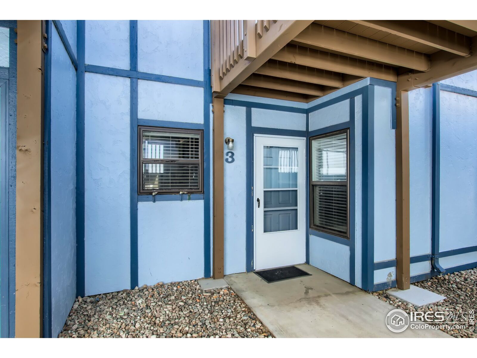 Property Photo: 225 E 8th Ave 3 CO 80504
