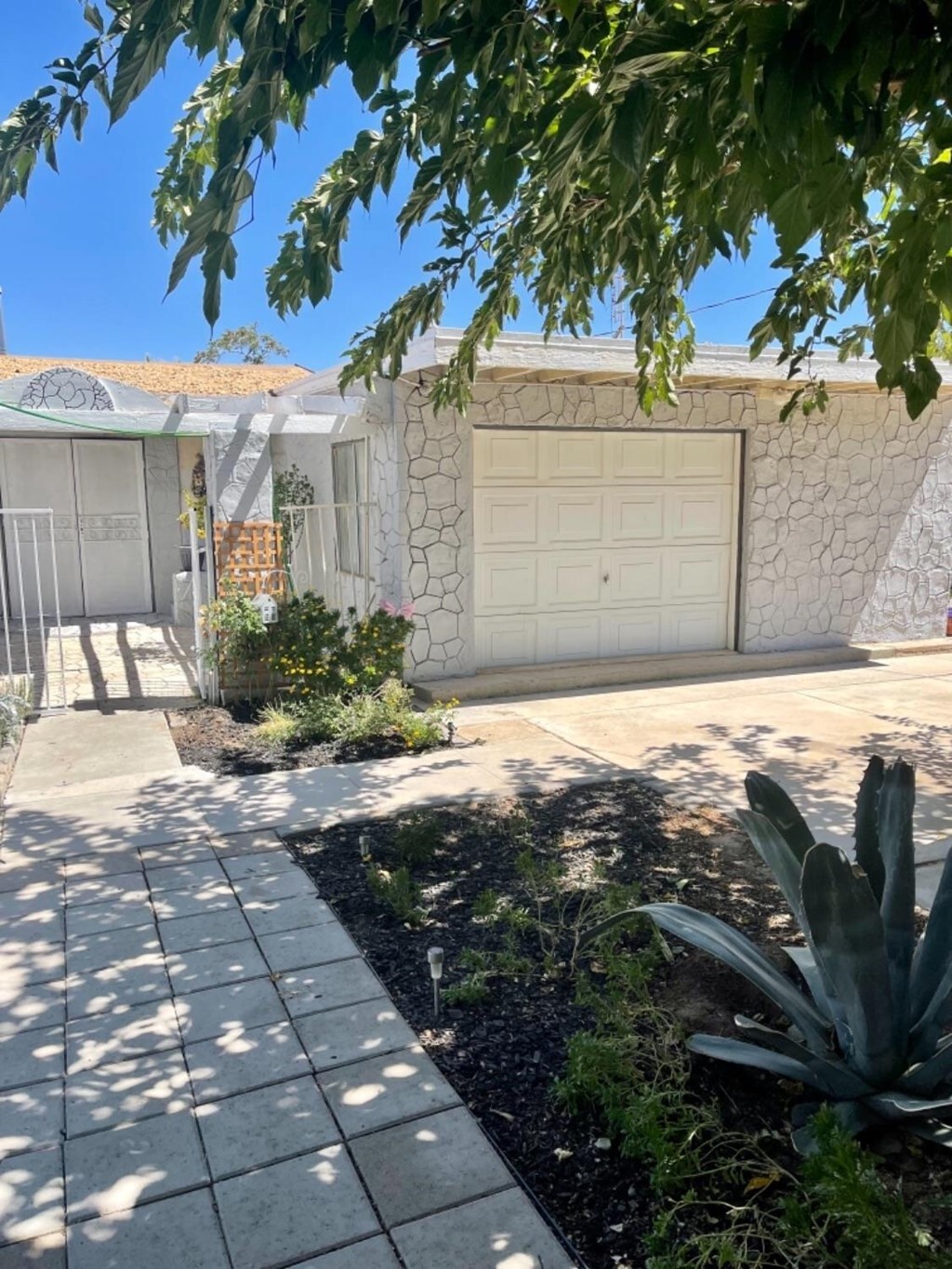Property Photo: 10379 Hemlock Avenue CA 92345