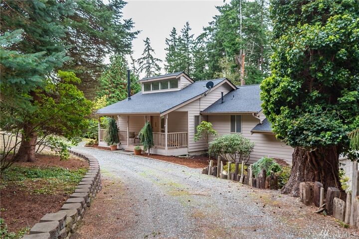 Property Photo:  632 Race Rd  WA 98239 