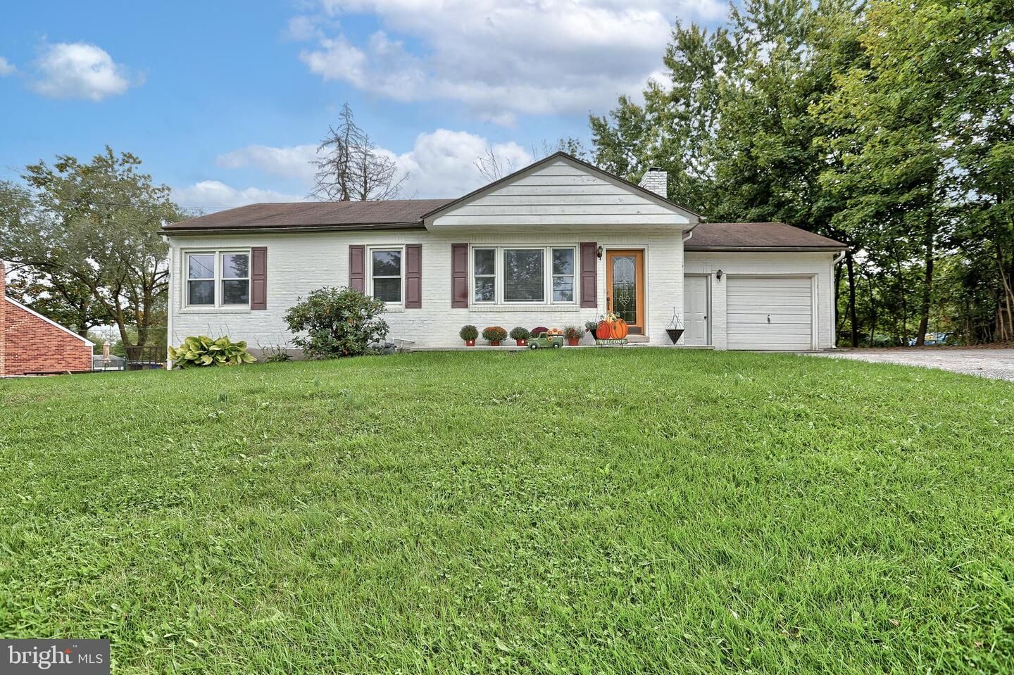 Property Photo: 1754 E Canal Road PA 17315