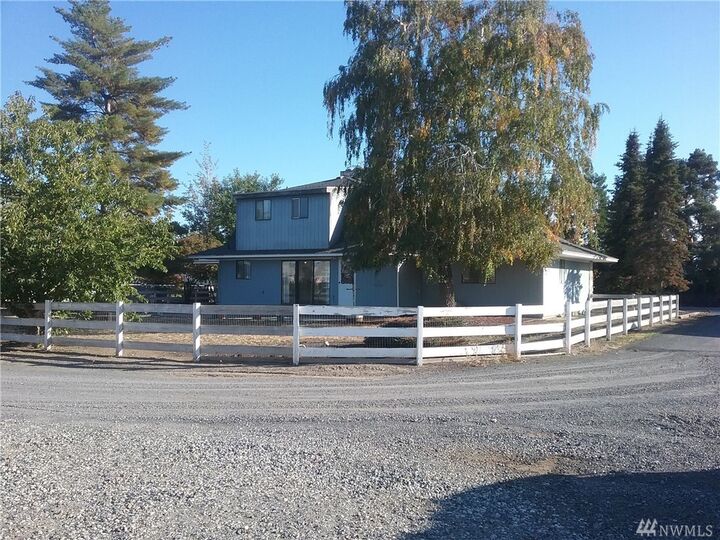 Property Photo: 759 H St SW WA 98848