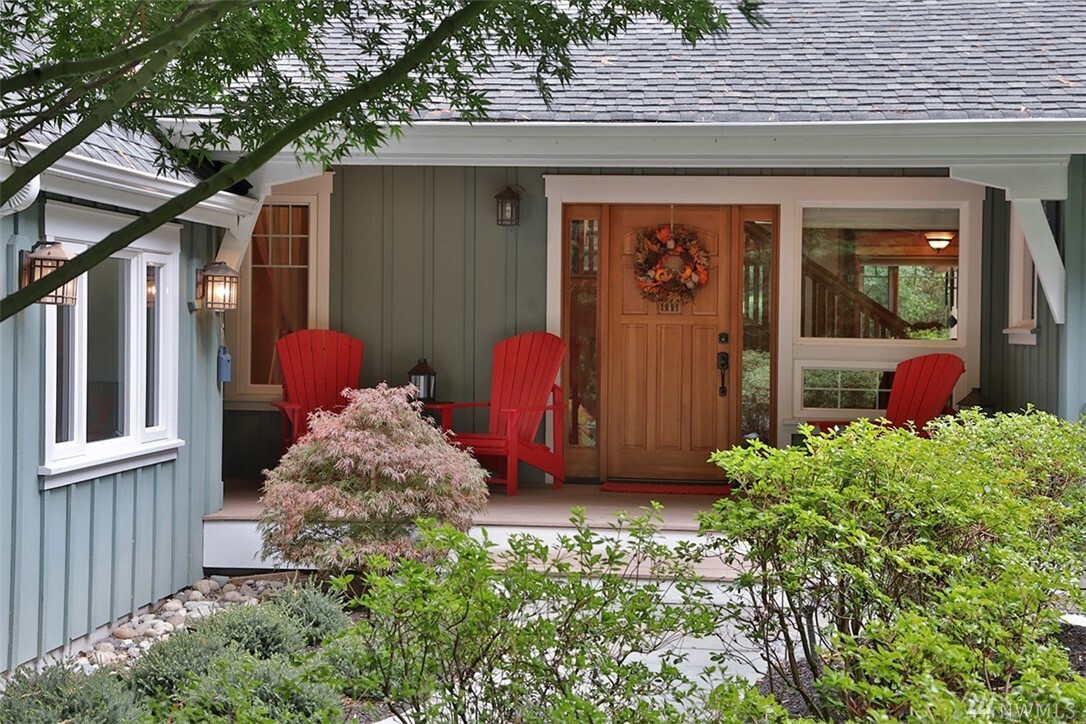 Property Photo:  1064 Woodside Lane  WA 98260 