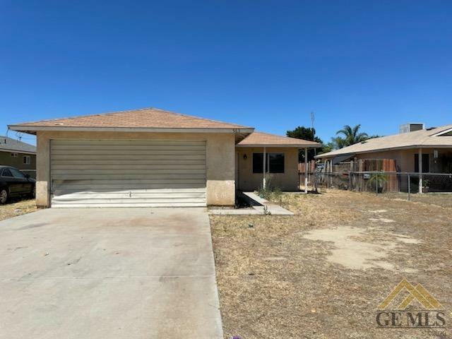 Property Photo:  563 10th Street  CA 93250 