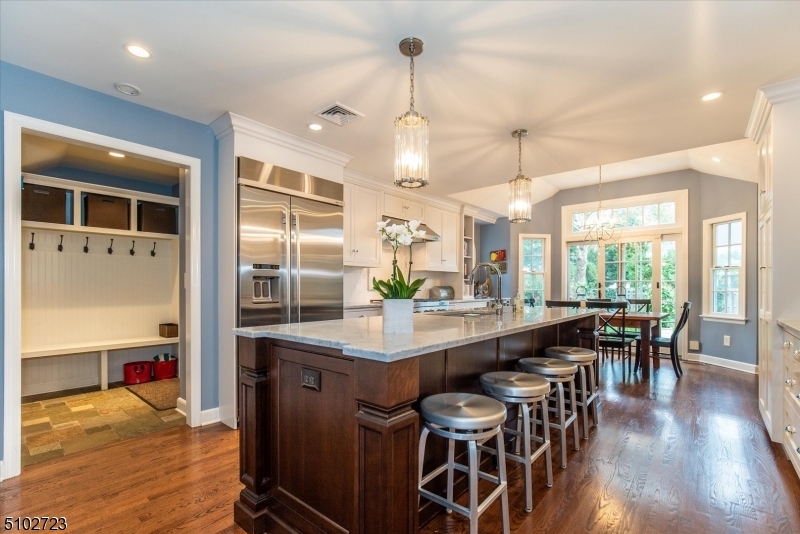 Property Photo:  741 Norman Pl  NJ 07090 