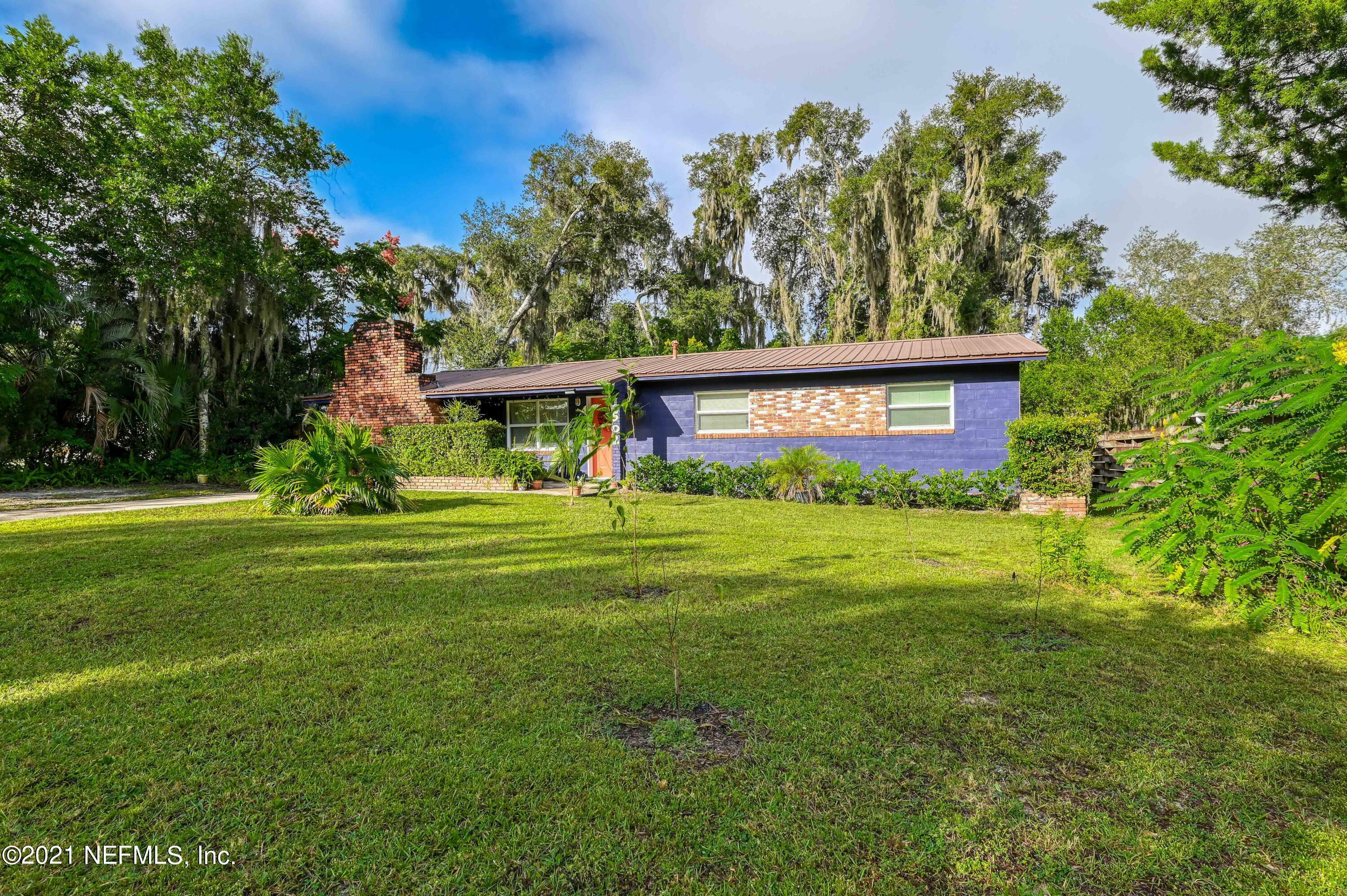 Property Photo:  1502 Prospect Street  FL 32177 