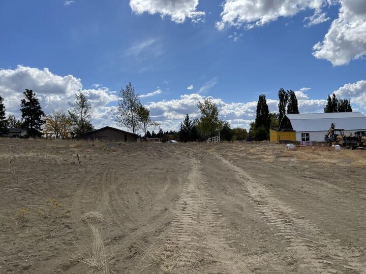 5448 Shalynn Drive  Klamath Falls OR 97603 photo