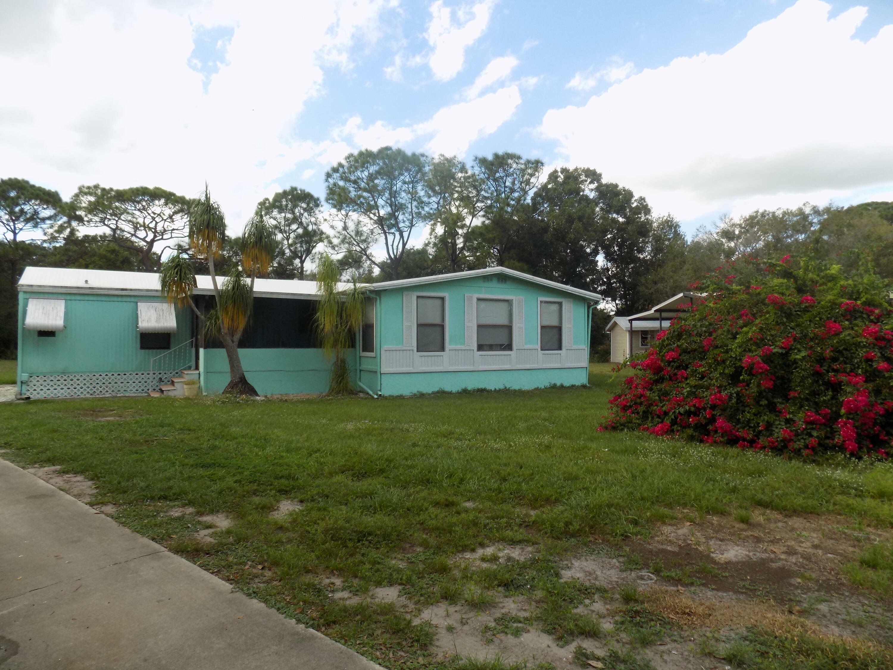 Property Photo:  6258 SE 96th Circle  FL 34974 