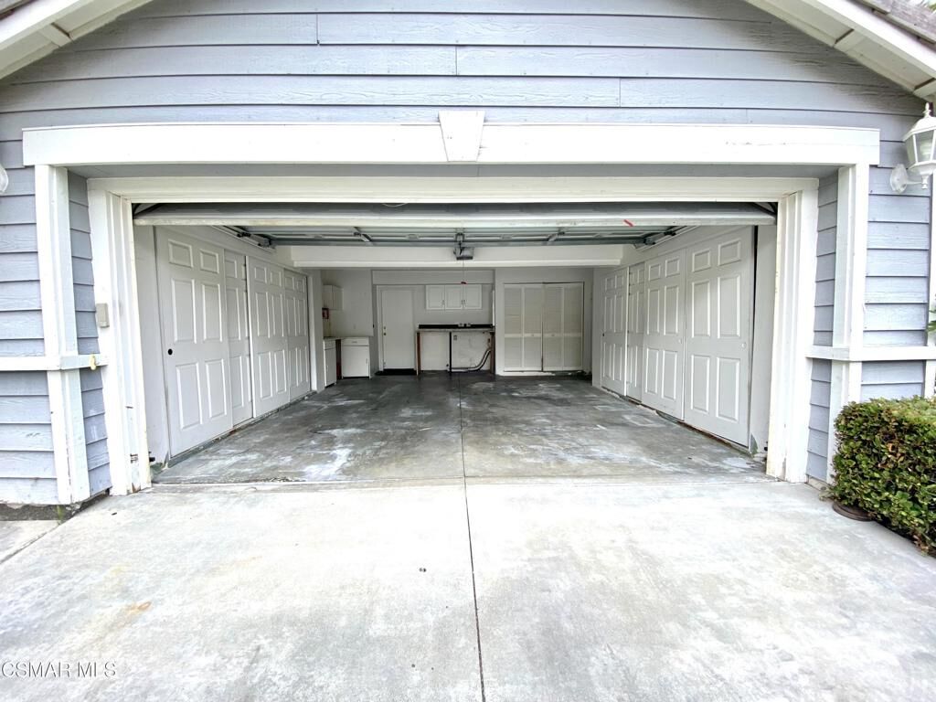 Property Photo: 26507 Rainbow Glen Drive 7 CA 91351