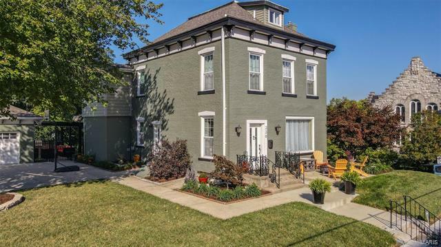 Property Photo: 330 Alby 62002