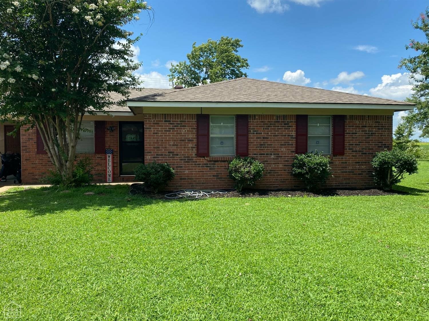 Property Photo: 438 Crestmont Circle Circle AR 72315