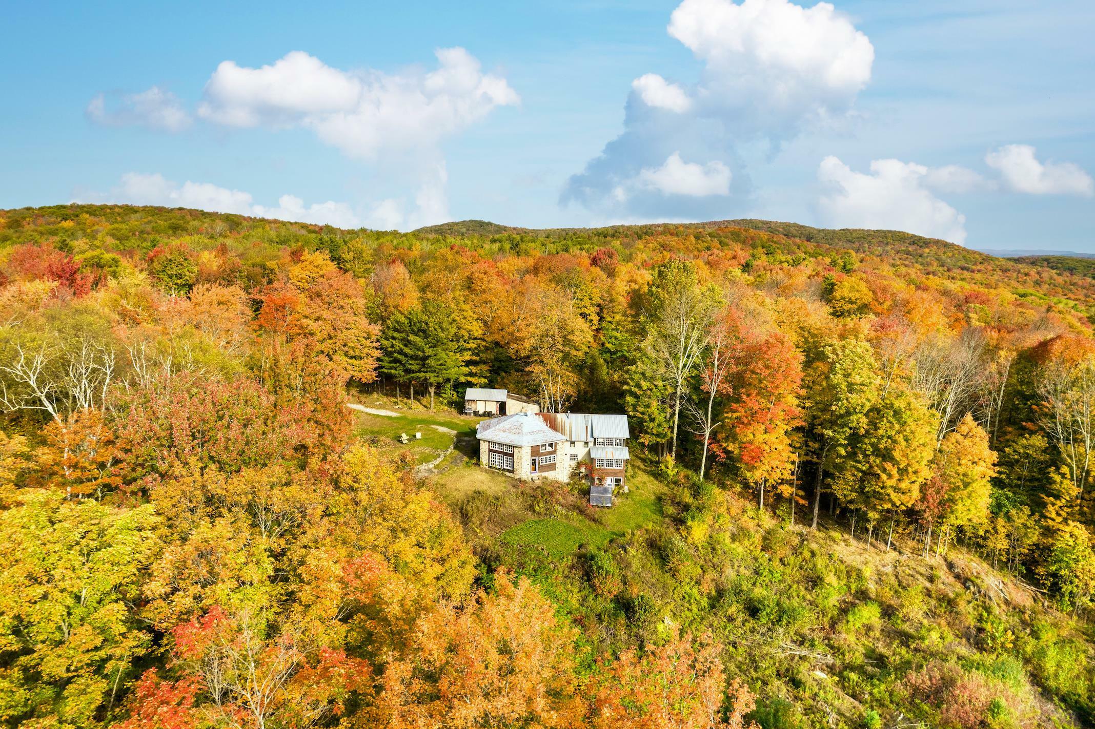 Property Photo:  100 Devino Road  VT 05468 