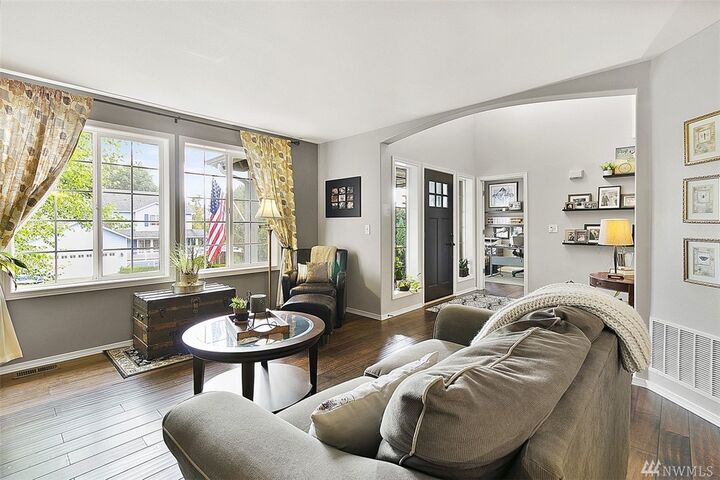 Property Photo:  25418 Palmer Place  WA 98010 