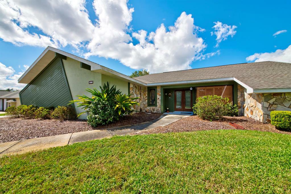 Property Photo:  8212 Delaware Drive  FL 34607 