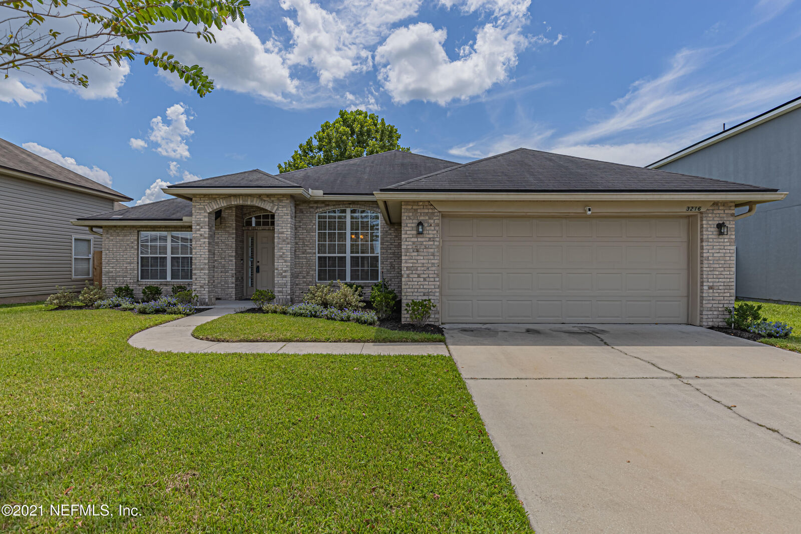 Property Photo:  3216 Canyon Falls Drive  FL 32043 