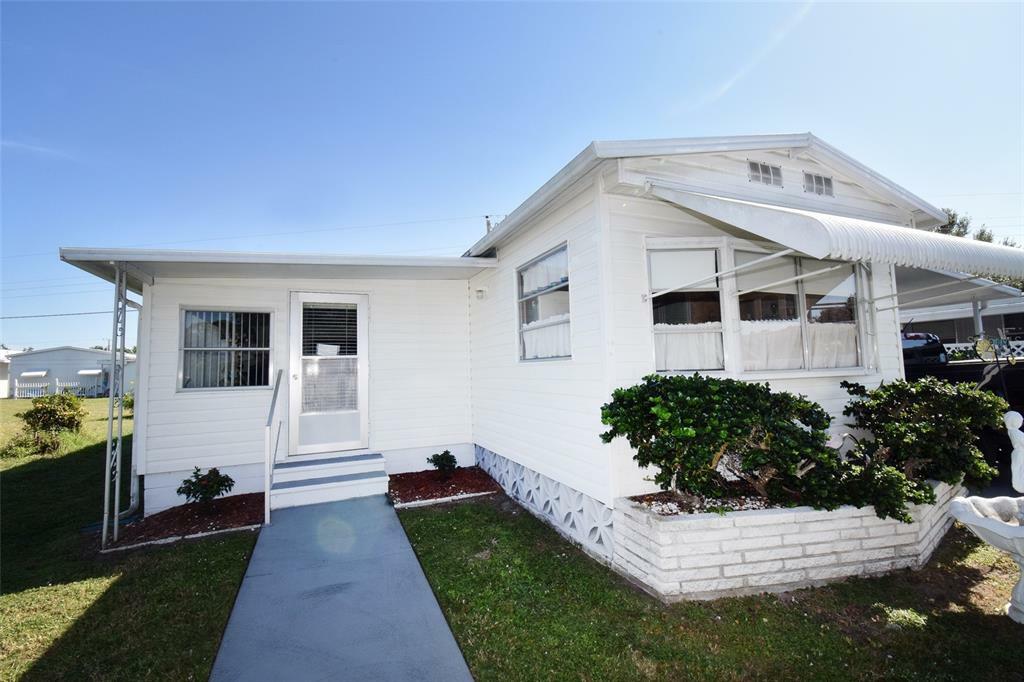 Property Photo:  4758 Winged Foot Avenue  FL 34234 