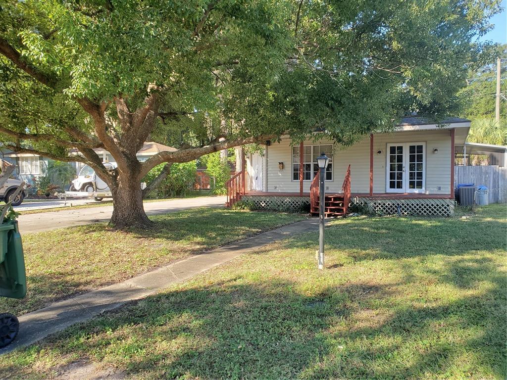 Property Photo: 1314 29th Street W FL 34205