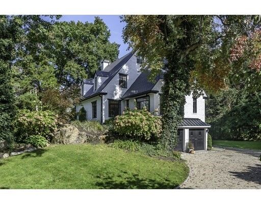 Property Photo: 41 Bradford Rd MA 02481