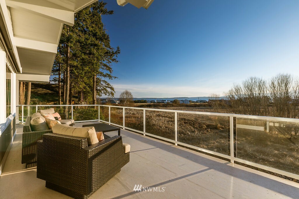 Property Photo:  5522 Beach Bluff Dr  WA 98249 