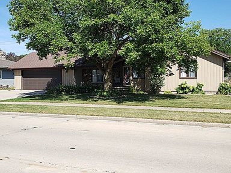 Property Photo:  1508 N Linwood Avenue  WI 54914 