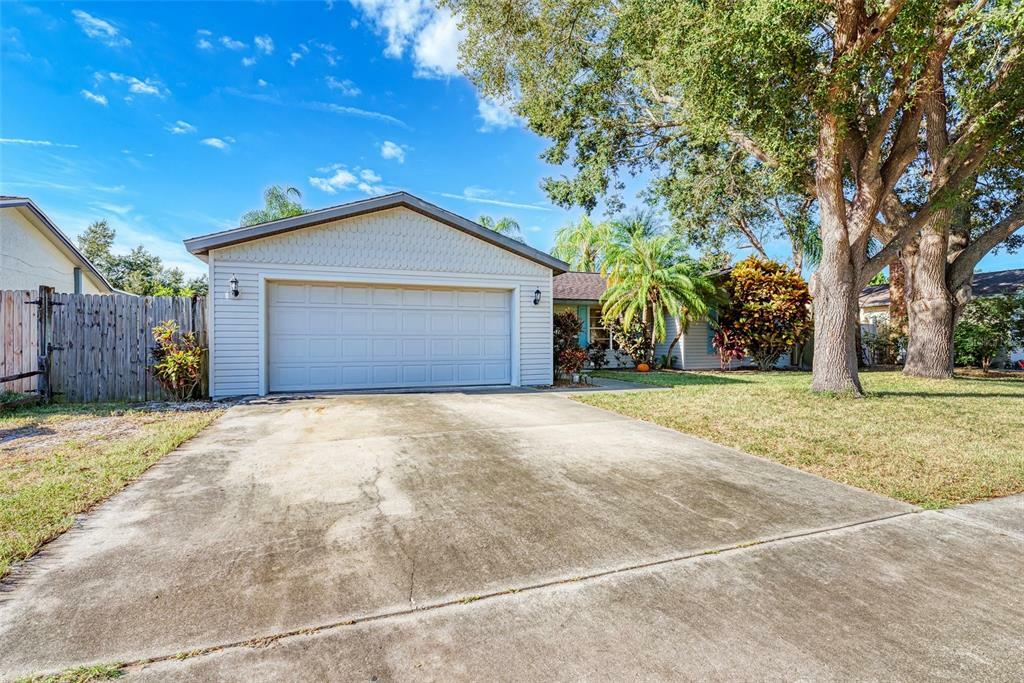 Property Photo:  3505 32nd Avenue W  FL 34205 