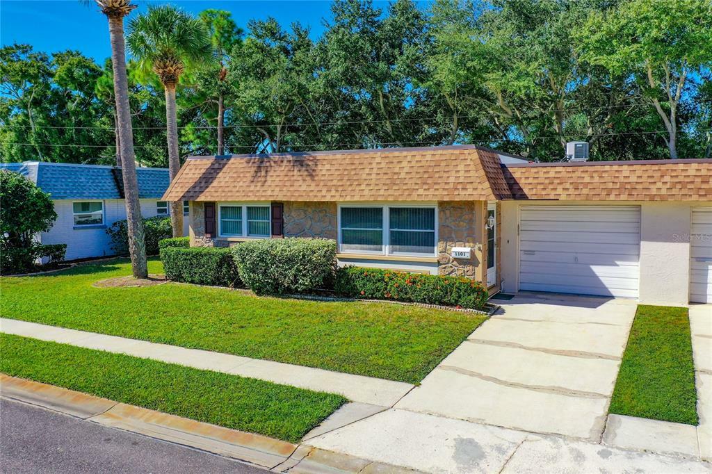 Property Photo:  1101 Cara Drive 1101  FL 33771 