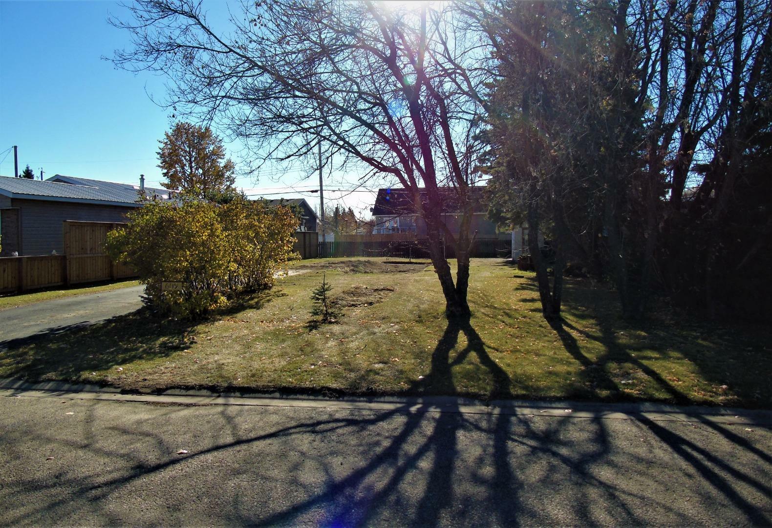 Property Photo:  609 3 Avenue NW  AB T0G 2A1 