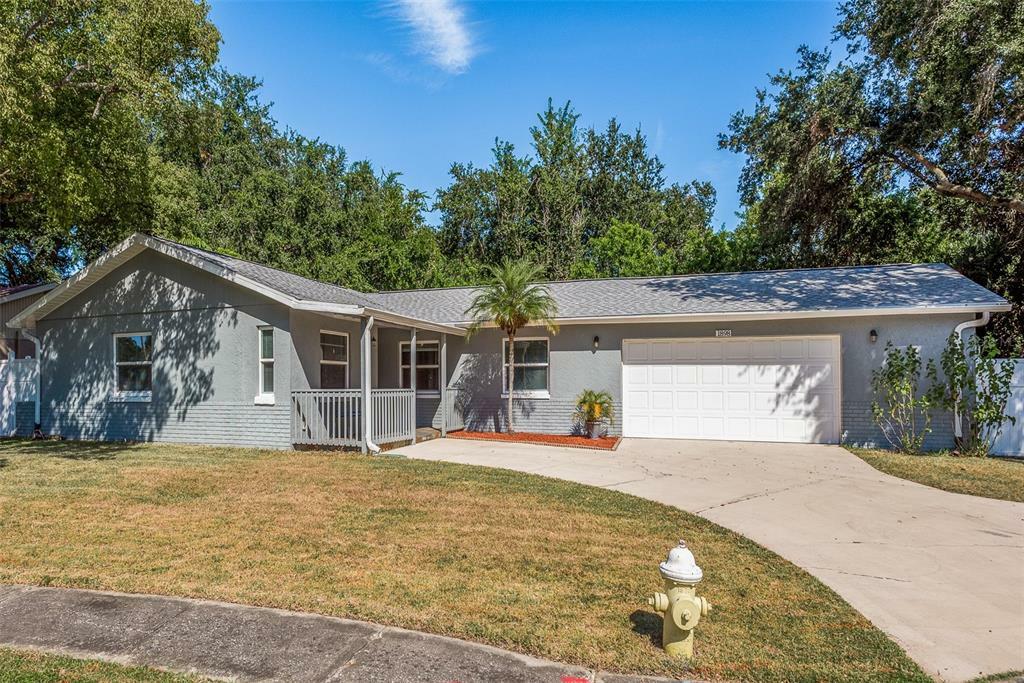 Property Photo:  1898 Peppertree Drive  FL 34677 