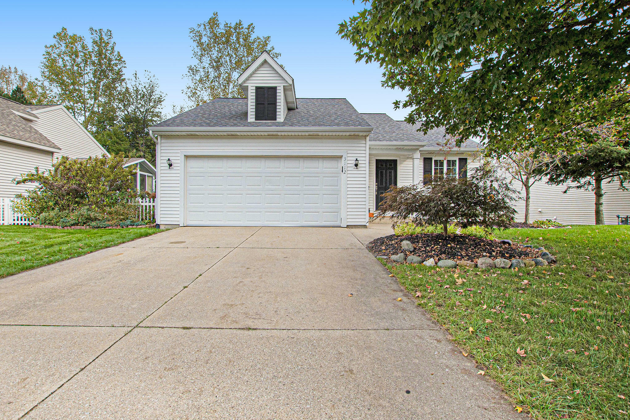 Property Photo:  3112 Roberts Way  MI 49424 