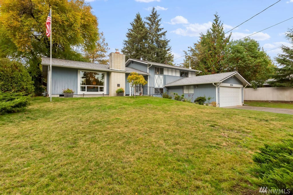 Property Photo:  3225 SE Tamarack Dr  WA 98366 