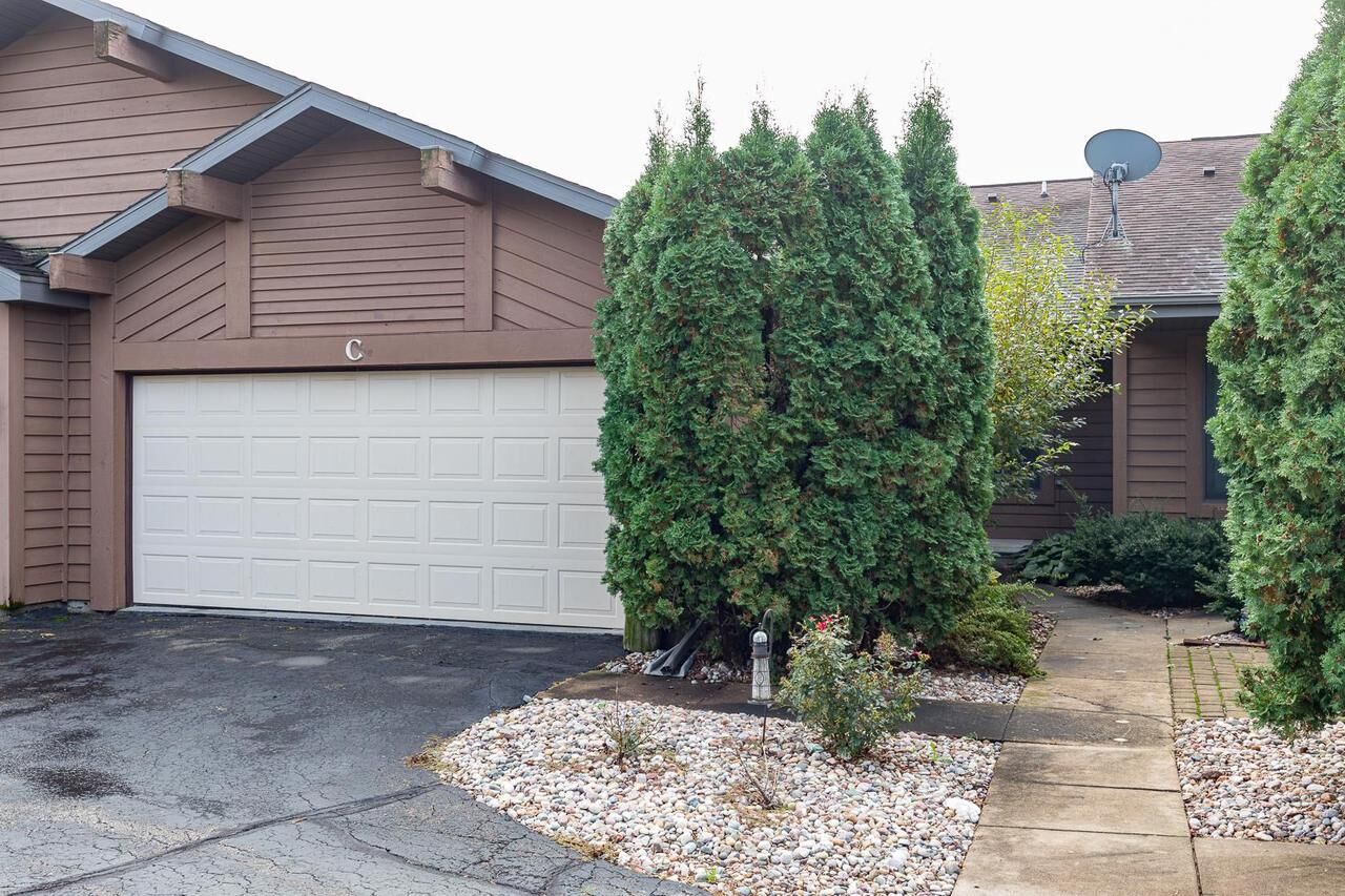 Property Photo: 2101 Main Street C WI 54911