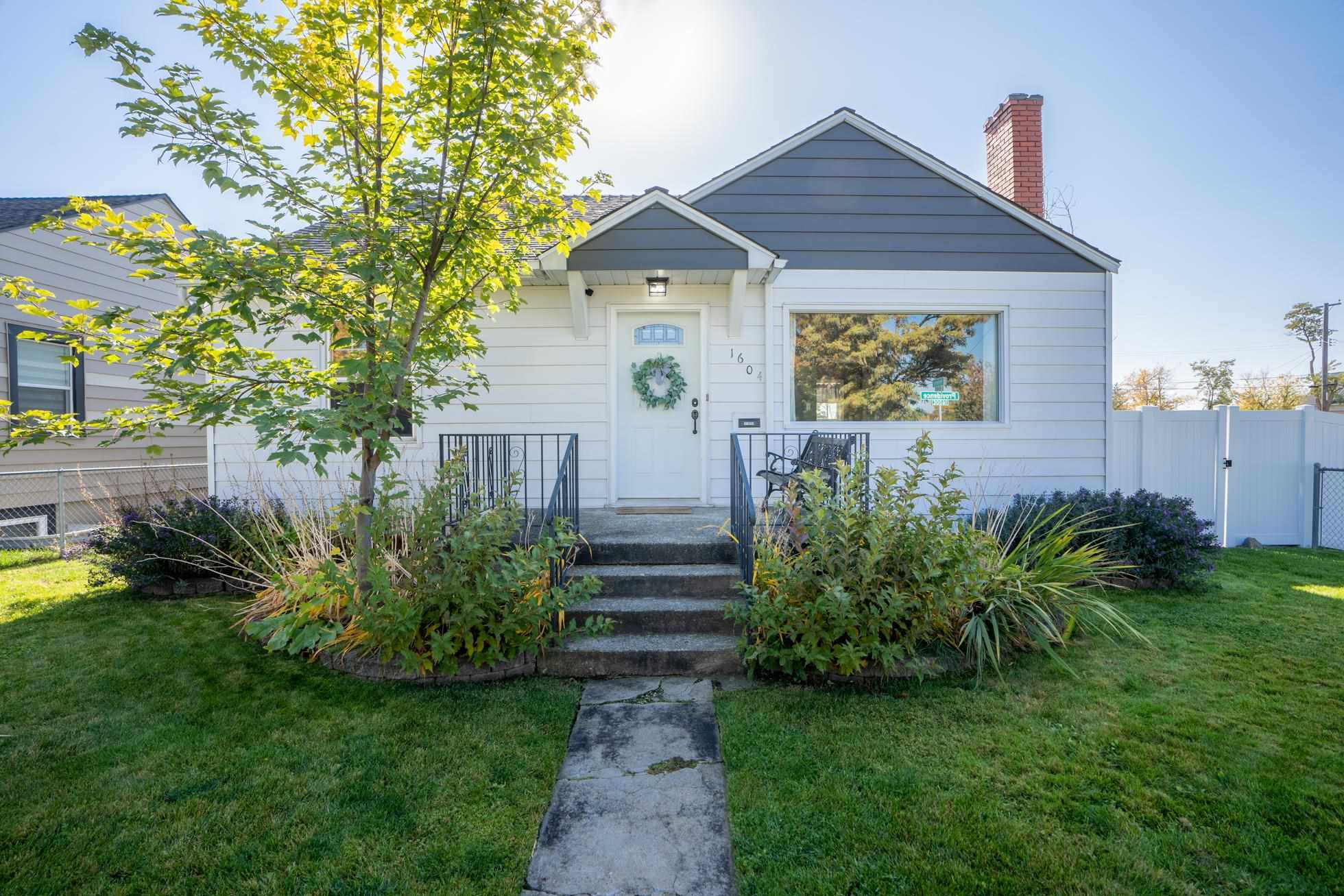 Property Photo:  1604 E Providence Ave  WA 99207 