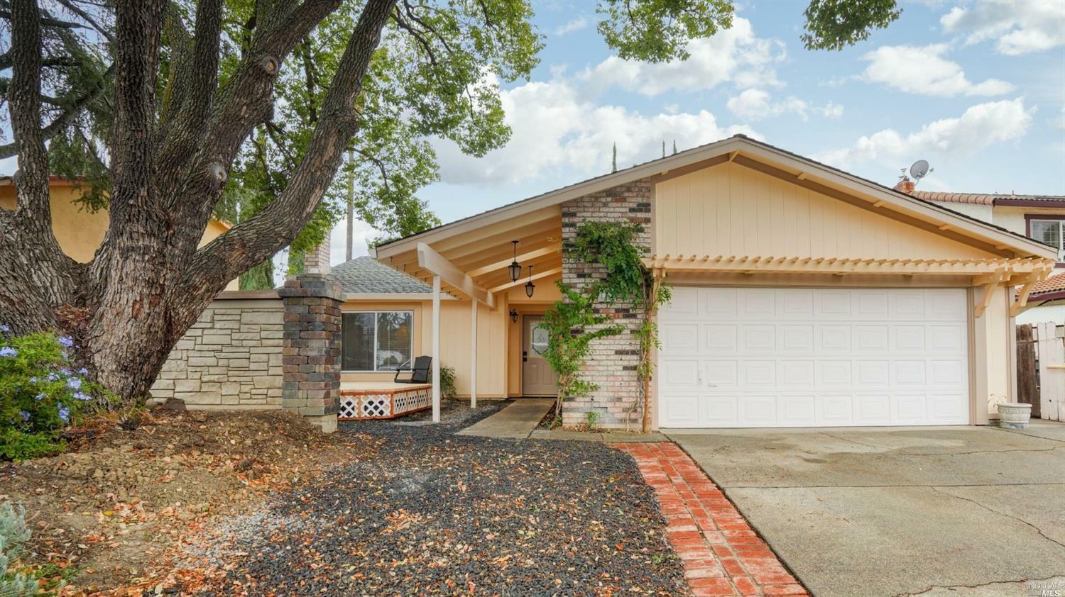 172 Bel Air Drive  Vacaville CA 95687 photo