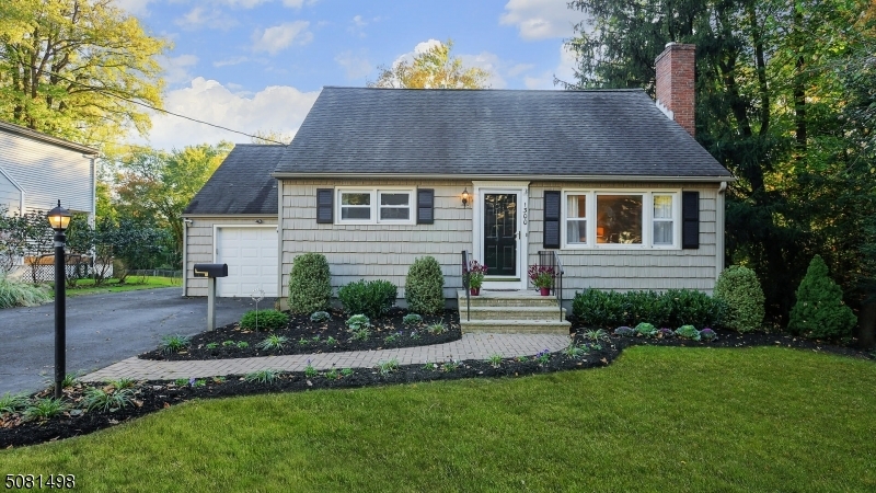 Property Photo:  1300 Hetfield Ave  NJ 07076 