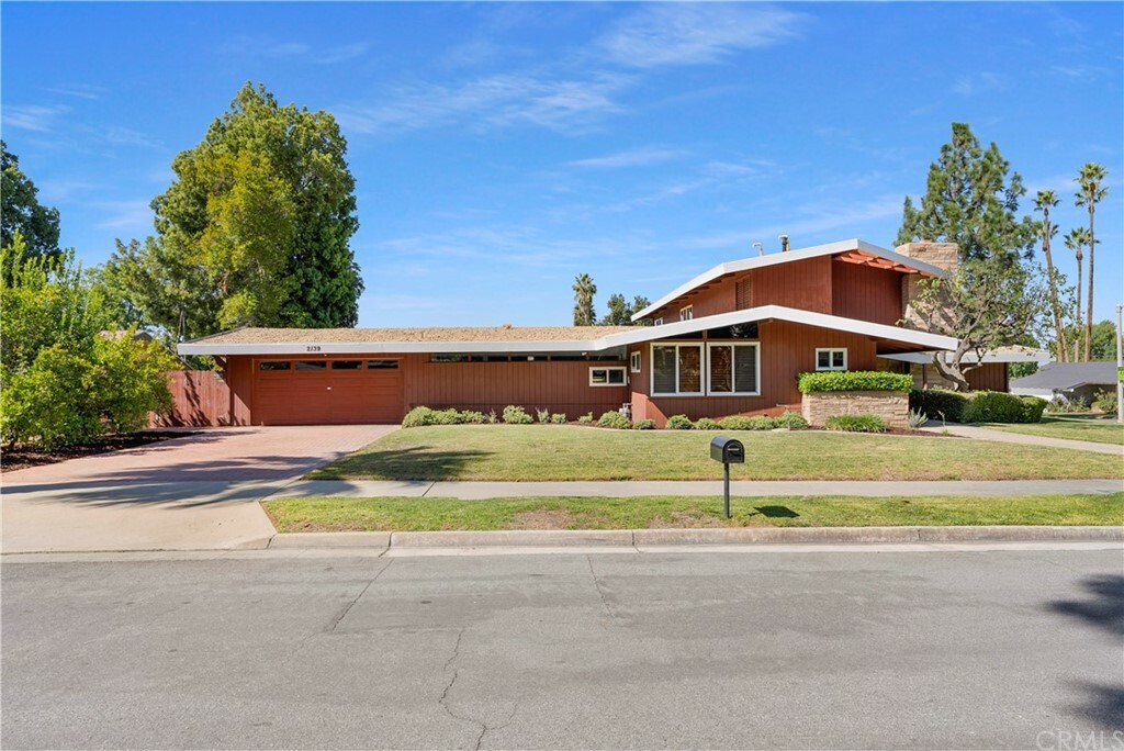 Property Photo:  2139 Archdale Street  CA 92506 