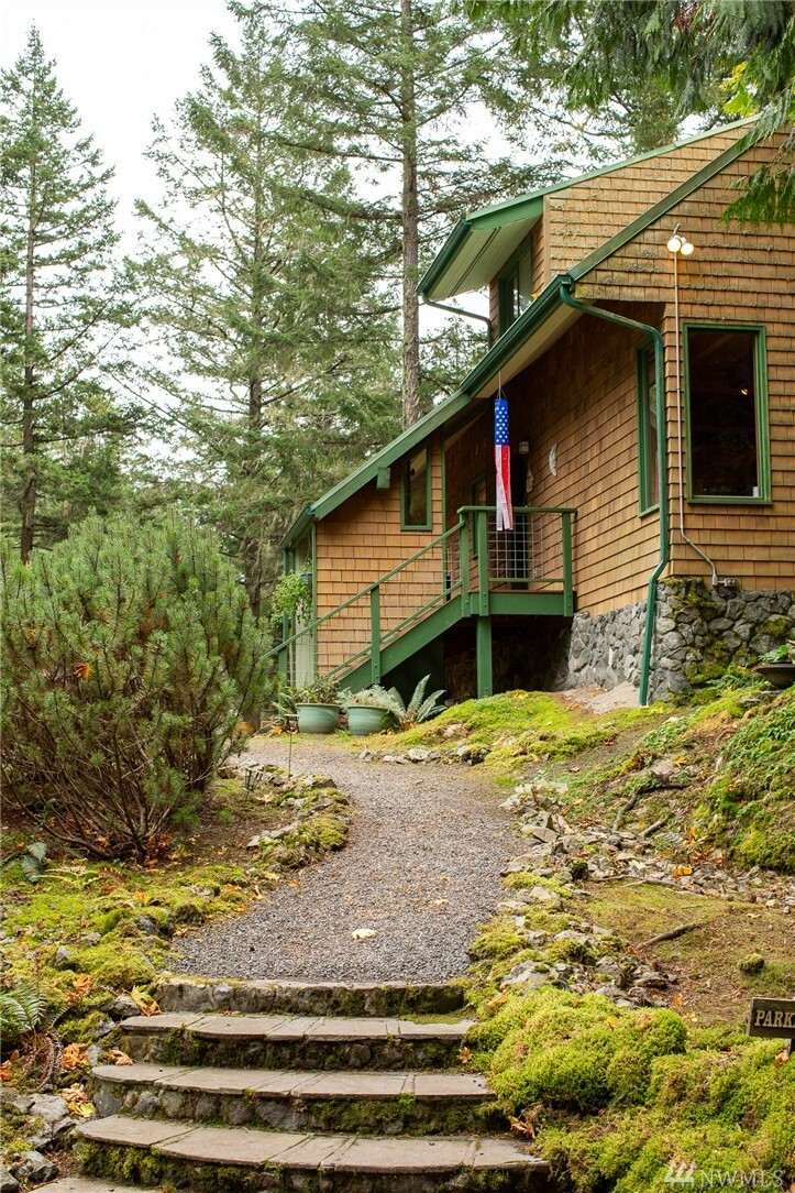 Property Photo:  567 Moss Hill Road  WA 98280 