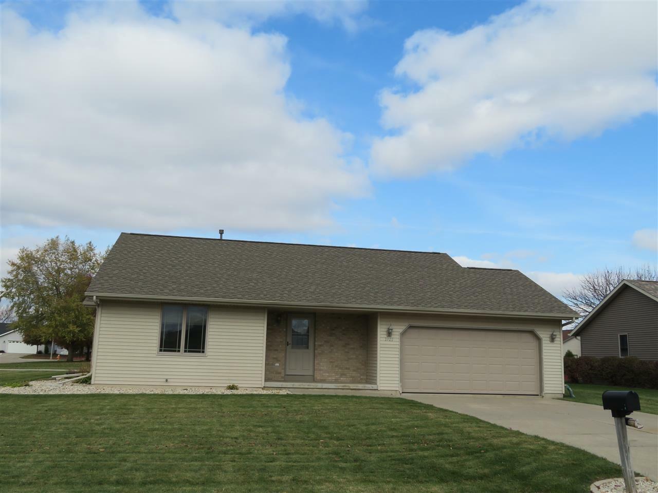 Property Photo:  3703 Wintergreen Way  WI 53546 