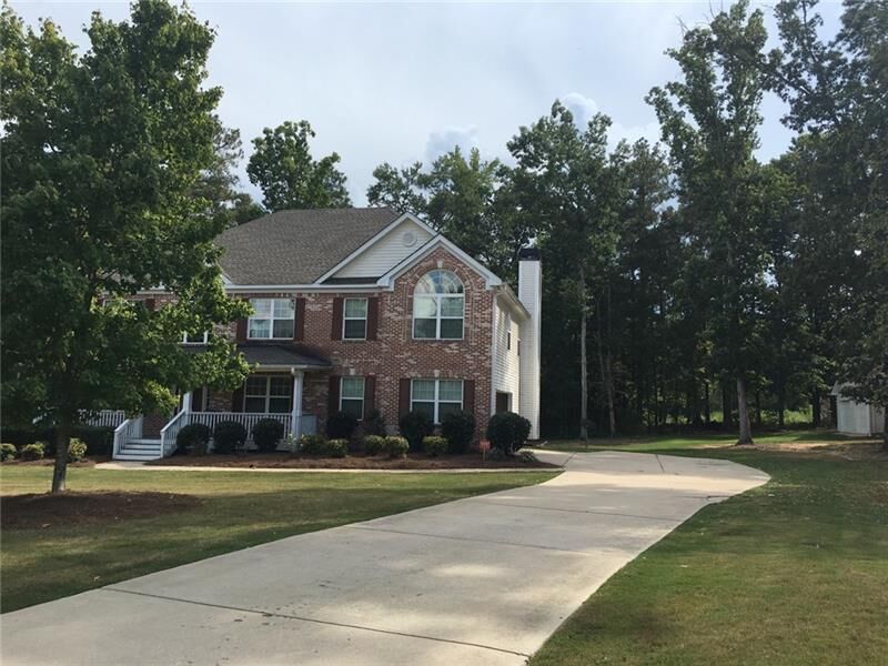 Property Photo: 110 Ashford Drive GA 30054