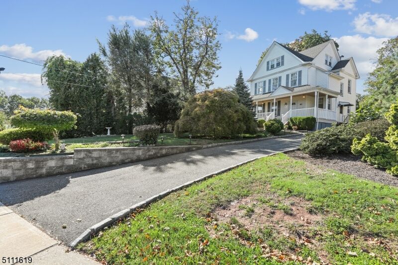 Property Photo: 91 Valley Way NJ 07052